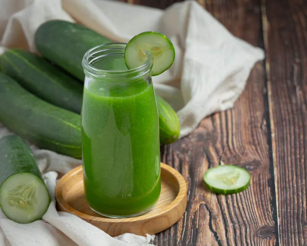 Mango Cucumber Green Smoothie